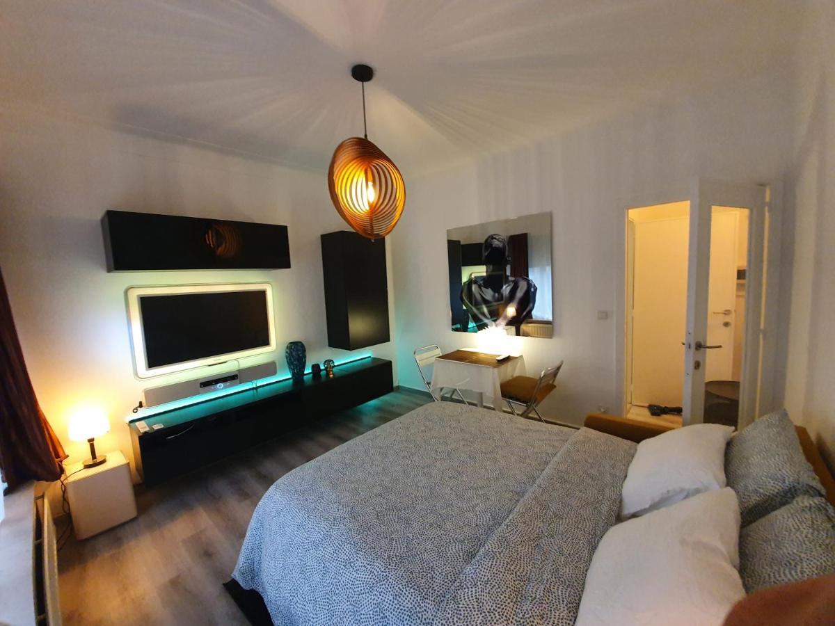 Cosy Corner In Quiet Suburb - All Cars Allowed Amberes Exterior foto